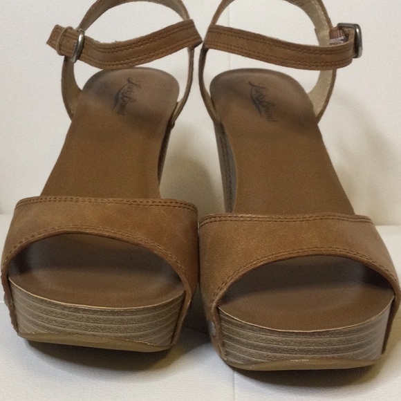 🌹HP🌹🆕NWOT Lucky Brand Masrhha Leather Upper,10M - Picture 9 of 13